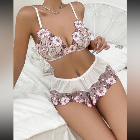 New Inventory 🔥Floral Print Mesh Lingerie Set🔥 - Picture 2 of 5